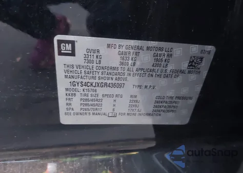 2016 Cadillac Escalade Premium Collection z USA, uszkodzony, nr VIN 1GYS4CKJXGR436097